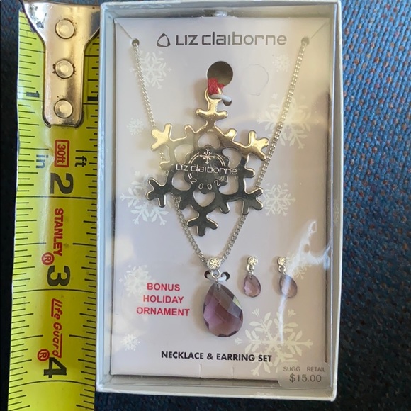 Liz Claiborne Holiday Set - Picture 7 of 8